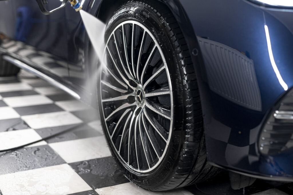 Jak dbać o samochód po wizycie w Lucky Car Detail? Instrukcja mycia i pielęgnacji